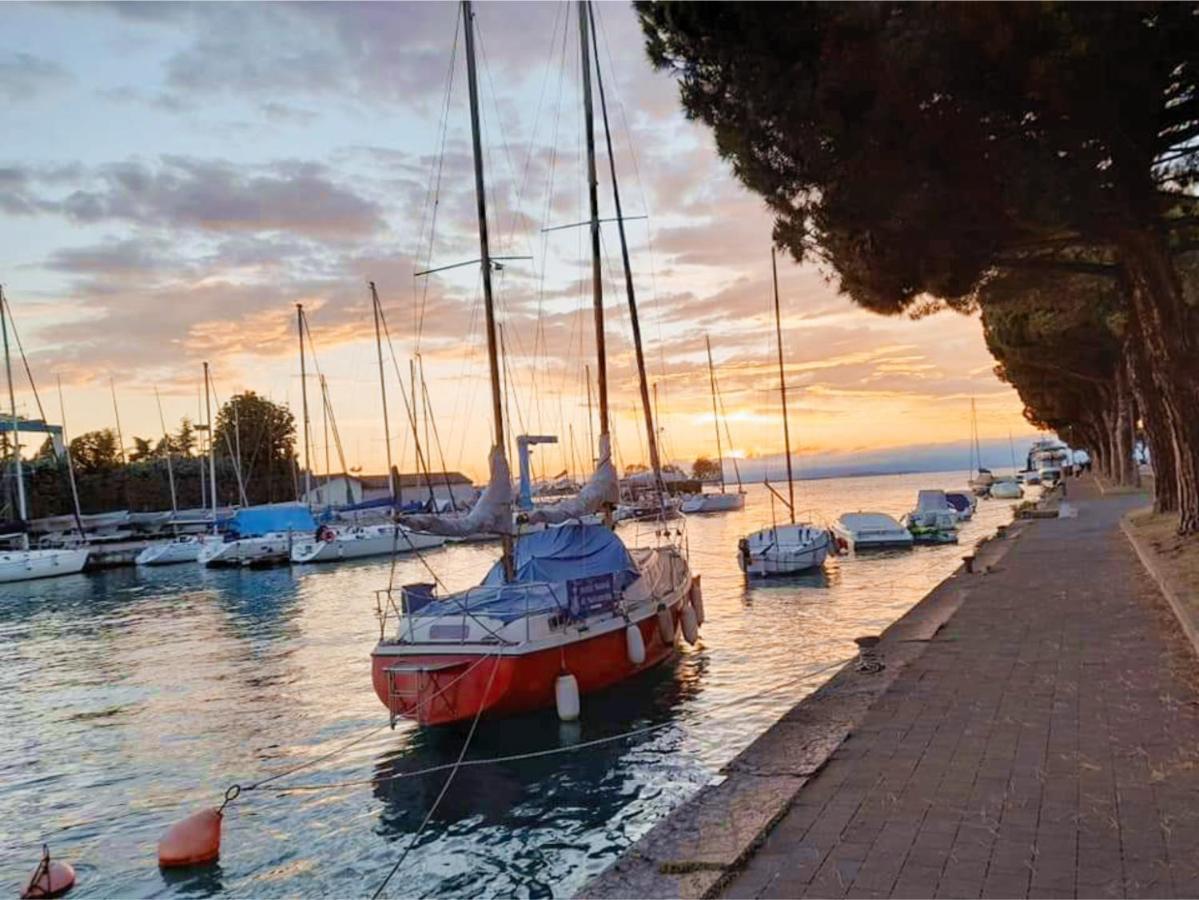Апартаменти Solegardarelax - Песк'єра-дель-Гарда Екстер'єр фото