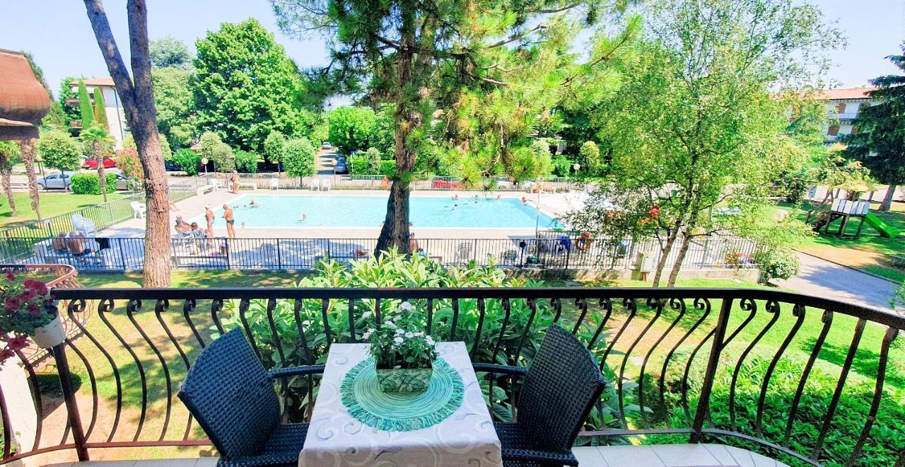 Апартаменти Solegardarelax - Песк'єра-дель-Гарда Екстер'єр фото